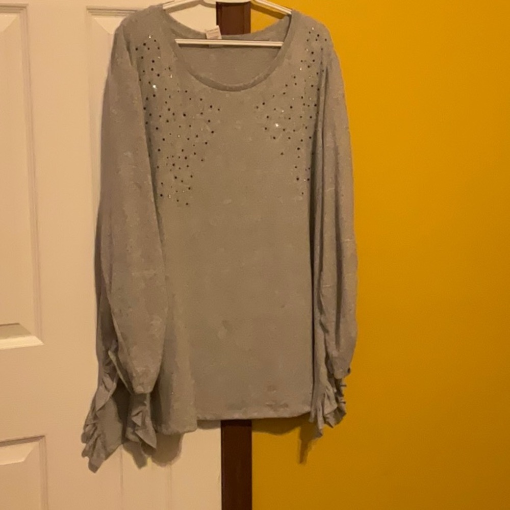 Lightweight fleece top
